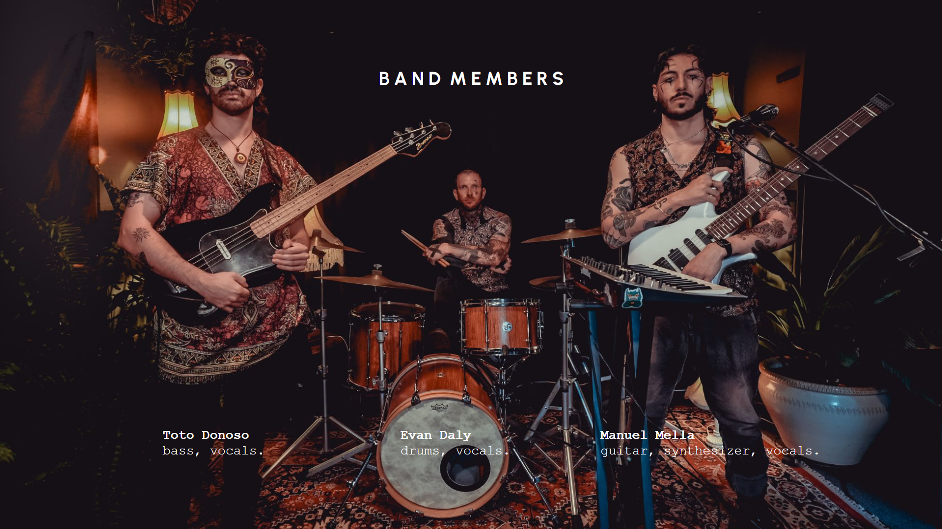 Dalia Gardenia band members: Toto Donoso, Evan Daly and Manuel Mella